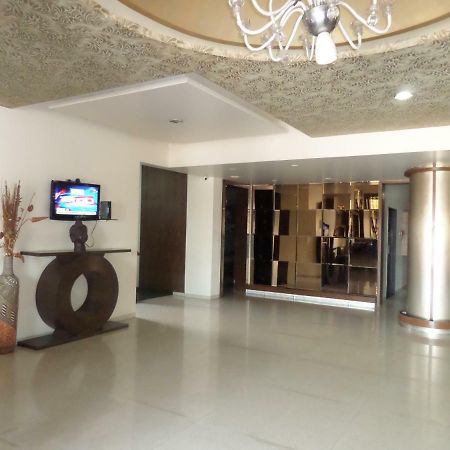 Matrix Inn Chakan Exterior photo