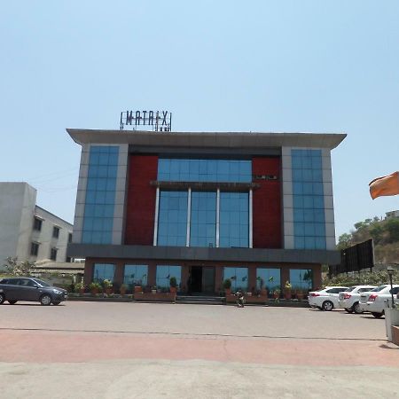 Matrix Inn Chakan Exterior photo