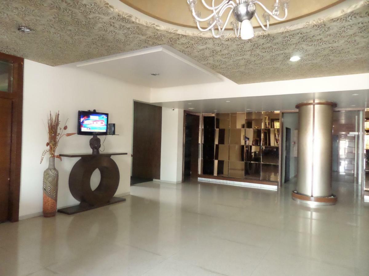 Matrix Inn Chakan Exterior photo