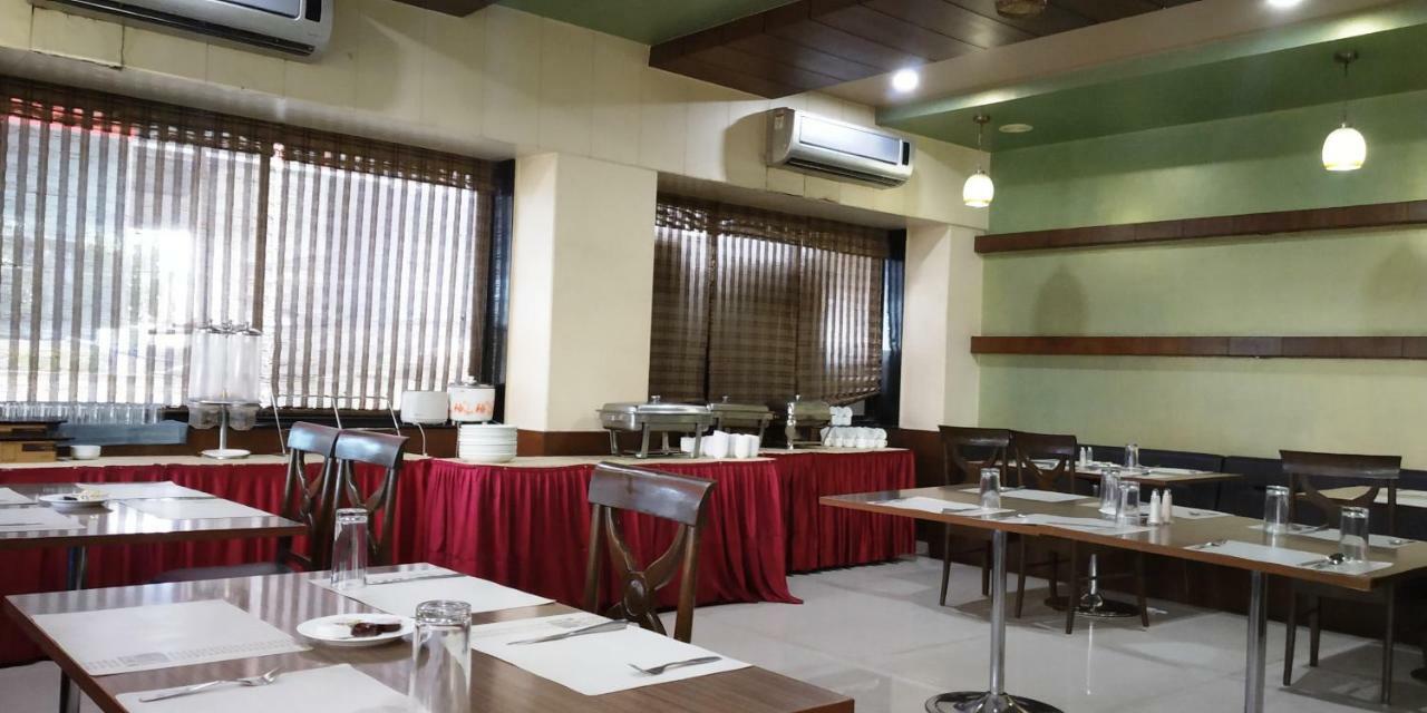 Matrix Inn Chakan Exterior photo